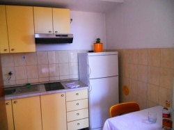 Apartmani DADO Starigrad (Paklenica)