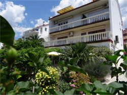 Apartmany Villa Vesna - Family house apartments Crikvenica