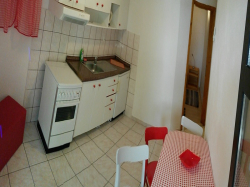 Apartmany LUČIĆ  Ivan Dolac (Ostrov Hvar)