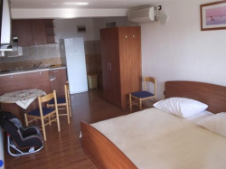 Apartmany DADO Starigrad (Paklenica)